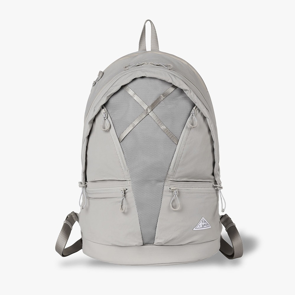 FOUND POCKETBeetle Backpack(Light Grey)